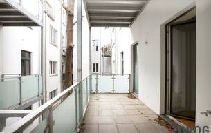 Wohnen Wohnung Sanierter STILALTBAU mit BALKON in RUHELAGE | SÜDSEITIG & HELL | Ca. 2 Min. zur U4 SCHÖNBRUNN | Ca. 15 Min. in den 1. Bezirk 1150 Wien Wohnen Wohnung Sanierter STILALTBAU mit BALKON in RUHELAGE | SÜDSEITIG & HELL | Ca. 2 Min. zur U4 SCHÖNBRUNN | Ca. 15 Min. in den 1. Bezirk 1150 Wien