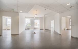 Gewerbe Büro/Praxis Barrierefreie DG Bürofläche in der Favoritenstraße direkt bei der U1 Station Reumannplatz zu mieten 1100 Wien