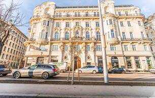 Gewerbe Büro/Praxis Exklusives Altbaubüro direkt beim Naschmarkt zu mieten 1060 Wien Gewerbe Büro/Praxis Exklusives Altbaubüro direkt beim Naschmarkt zu mieten 1060 Wien