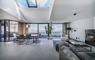 Wohnen Wohnung Exklusive Penthouse-Maisonette mit Panoramablick – Direkt am Haus des Meeres! 1060 Wien