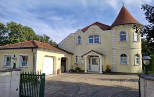 Wohnen Einfamilienhaus Einzigartiges Einfamilienhaus mit Charakter und Großzügigkeit 2282 Markgrafneusiedl