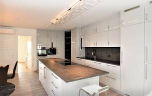 Anlage Wohnung Top ausgestattetes Penthouse in Graz-Puntigam! Verpassen Sie nicht diese Traumwohnung mit 4 Zimmern, riesiger Terrasse und Whirlpool – Ihr neues Luxusdomizil wartet! 8055 Graz,17.Bez.:Puntigam Anlage Wohnung Top ausgestattetes Penthouse in Graz-Puntigam! Verpassen Sie nicht diese Traumwohnung mit 4 Zimmern, riesiger Terrasse und Whirlpool – Ihr neues Luxusdomizil wartet! 8055 Graz,17.Bez.:Puntigam