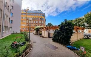 Anlage Industrie/Gewerbe Cashflow to go! Wohnungspaket mit Mehrwert für Investoren! aufgepasst! Ca. 4,4% Rendite + 5 attraktive Neubauwohnungen + Befristet vermietet + Perfekte Infrastruktur und Anbindung! 1100 Wien