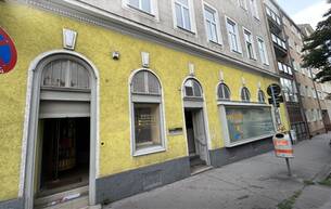 Gewerbe Einzelhandel Perfekte Lage, U-Bahn Ausstieg U3 vor dem Geschäftslokal. Top-Zustand, 135m² Geschäftsfläche in 1150 Wien 1150 Wien