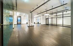 Gewerbe Büro/Praxis Topmodernes, loftartiges Open Space Büro auf zwei Ebenen mit Terrasse im Telegraf 7 zu mieten 1060 Wien