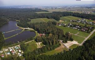 Wohnen TOP WOHNPROJEKT möglich! IDEAL für BAUTRÄGER! In unmittelbarer Nähe zu den Wundschuher Seen! TOP Anbindung! VOLLERSCHLOSSENES und FLACHES BAUGRUNDSTÜCK! 8142 Wundschuh