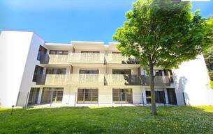 Anlage Wohnung Grünblick für die Seele - Cashflow fürs Konto! Kleine Wohnung - Große Freude! Großer, hofseitiger Balkon + Blick ins Grüne + Komplette Ruhelage + Energieeffizienz + Perfekte Anbindung und Nahversorgung! Jetzt zugfreifen! 1230 Wien