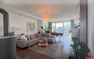 Wohnen Wohnung Familientraum mit 4 Zimmern, Dachterrasse mit Outdoorküche, zwei Garagenplätzen und Badeseezugang 2333 Leopoldsdorf