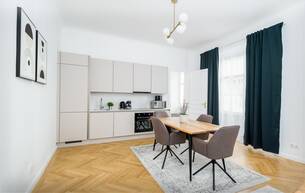 Wohnen Wohnung Repräsentative 2-Zimmer-Altbauwohnung mit zeitloser Eleganz 1010 Wien