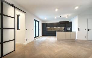 Wohnen Wohnung Altbau-Chic im Dachgeschoss | 3-Zimmer Balkonwohnung mit Klimaanlage und Fußbodenheizung 1160 Wien