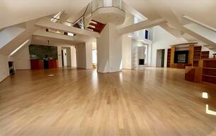 Wohnen Wohnung Extravagantes 350 m2 Penthouse. Architektonische Großzügigkeit trifft auf luxuriöses Wohngefühl

 
 1150 Wien