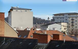 Wohnen Wohnung Großzügige 4-Zimmer Wohnung mit 2 Balkonen + Parkplatz und viel Potenzial – 98 m² in Graz - sanierungsbedürftig! 8020 Graz