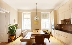 Wohnen Wohnung SONNIGER STILALTBAU + 140m2 EIGENGARTEN NÄHE STEIN 3500 Krems an der Donau