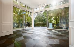 Wohnen Wohnung Herrschaftliches Wohnen am Schlosspark | Luxuriöses Altbaujuwel mit Gartenparadies | Privater Weinkeller 1130 Wien