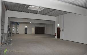 Gewerbe Lager ca. 1200m² Nutzfläche, Modernes Gewerbefläche als Verkaufsfläche,Lager und Büro/Firmensitz/Kirche/Moschee, Fitness oder Turnräume, Kinderspielplatz, Veanstaltugssal, Mietobjekt mit Parkplatzmöglichkeit 1140 Wien
