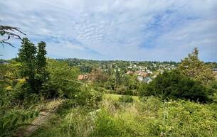 Wohnen Einfamilienhaus Grundstücke mit Bestandshaus in naturnaher Wohnlage und Fernblick! Neubaustudien vorhanden! 3400 Klosterneuburg Wohnen Einfamilienhaus Grundstücke mit Bestandshaus in naturnaher Wohnlage und Fernblick! Neubaustudien vorhanden! 3400 Klosterneuburg