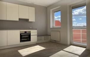 Wohnen Wohnung ZWEITBEZUG nach Sanierung // Schöne 2 Zimmer Wohnung mit Balkon | 1. Stock | Fernblick | Einbauküche | ab 1. Oktober 2026 2492 Eggendorf Wohnen Wohnung ZWEITBEZUG nach Sanierung // Schöne 2 Zimmer Wohnung mit Balkon | 1. Stock | Fernblick | Einbauküche | ab 1. Oktober 2026 2492 Eggendorf