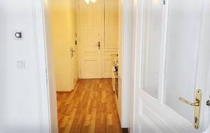 Anlage Wohnung Klein, urban, perfekt angebunden! City-Living mit U-Bahn vor der Tür! Perfekte Infrastruktur + Schönes Altbauhaus! SOMMER Aktion: Nur 50% Provision! 1030 Wien,Landstraße Anlage Wohnung Klein, urban, perfekt angebunden! City-Living mit U-Bahn vor der Tür! Perfekte Infrastruktur + Schönes Altbauhaus! SOMMER Aktion: Nur 50% Provision! 1030 Wien,Landstraße