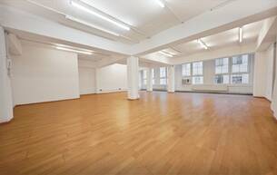 Gewerbe Büro/Praxis 75m² Büro | mit Lastenaufzug | U-Bahhnähe | auch Flächen mit 40m² und 115m² verfügbar 1150 Wien
