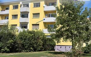 Anlage Industrie/Gewerbe Attraktive Anlegerwohnung in Graz-Eggenberg: Sanierte 2-Zimmer-Wohnung in gefragter Lage nahe FH Joanneum und Schloss Eggenberg 8052 Graz Anlage Industrie/Gewerbe Attraktive Anlegerwohnung in Graz-Eggenberg: Sanierte 2-Zimmer-Wohnung in gefragter Lage nahe FH Joanneum und Schloss Eggenberg 8052 Graz