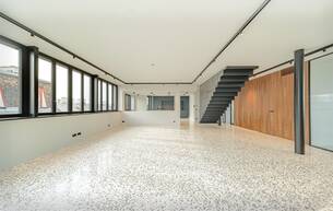 Wohnen Wohnung DESIGNERPENTHOUSE MIT POOL· 360° ÜBER DEN DÄCHERN WIENS

 1050 Wien
