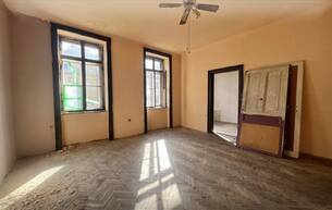 Wohnen Wohnung Unsaniert & einzigartig – Altbaujuwel mit Potenzial 1050 Wien