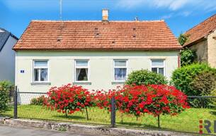 Wohnen Einfamilienhaus 1.040 m² Grund in Hautzendorf | Haus mit Ausbaupotenzial & Erdkeller 2123 Hautzendorf