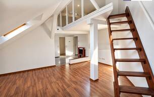 Wohnen Wohnung AB SOFORT ++ Großzügige 2- Zimmerwohnung mit extra Küche und Galerie + U3 Schlachthausgasse + 1030 Wien Wohnen Wohnung AB SOFORT ++ Großzügige 2- Zimmerwohnung mit extra Küche und Galerie + U3 Schlachthausgasse + 1030 Wien