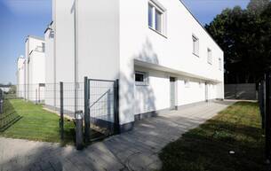 Wohnen Reihen/Doppelhaus MODERNES DOPPELHAUS IN SEYRING MIT GARTEN IN SÜD-WEST AUSRICHTUNG 2201 Seyring Wohnen Reihen/Doppelhaus MODERNES DOPPELHAUS IN SEYRING MIT GARTEN IN SÜD-WEST AUSRICHTUNG 2201 Seyring