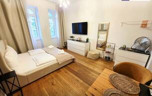 Anlage Wohnung Kleine Wohnung - Großer Auftritt! Charmantes Raumwunder + Ruhige Straße + Rundum saniertes Altbauhaus + Ideale Infrastruktur! Jetzt zugreifen! 1160 Wien