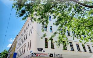 Anlage Wohnung Altbauflair neu entdeckt: Liebevoll sanierte 2-Zimmer-Wohnung mit moderner Ausstattung + Beste Infrastruktur + Traumhaftes Altbauhaus + Mitten im Geschehen! Jetzt zugreifen! 1150 Wien,Rudolfsheim-Fünfhaus Anlage Wohnung Altbauflair neu entdeckt: Liebevoll sanierte 2-Zimmer-Wohnung mit moderner Ausstattung + Beste Infrastruktur + Traumhaftes Altbauhaus + Mitten im Geschehen! Jetzt zugreifen! 1150 Wien,Rudolfsheim-Fünfhaus