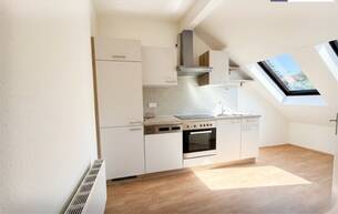 Anlage Wohnung Urbanes Wohnen in Bestlage: Charmante Dachgeschosswohnung zwischen Hauptbahnhof und Citypark. Ideal für Eigennutzer und Anleger! 8020 Graz